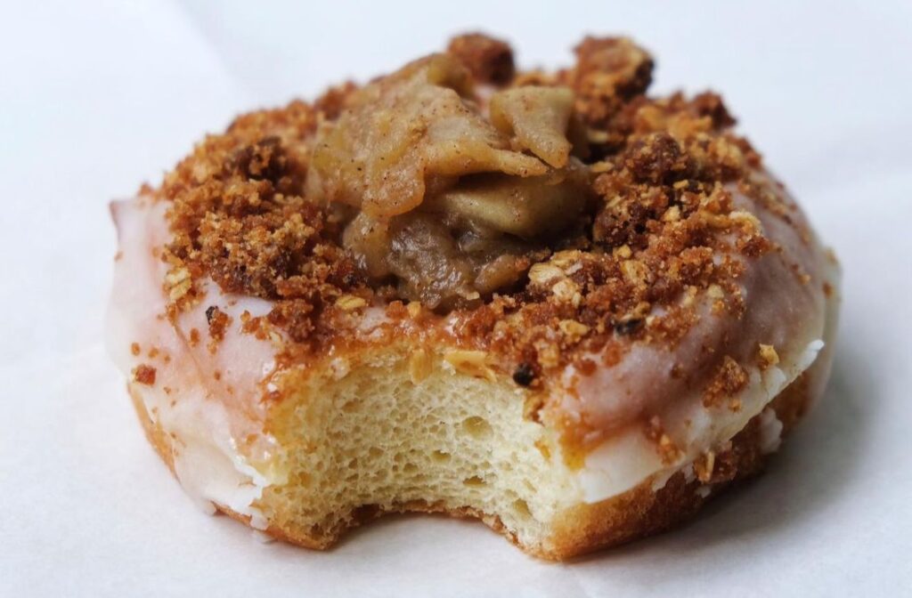 Korio apple crumble donut